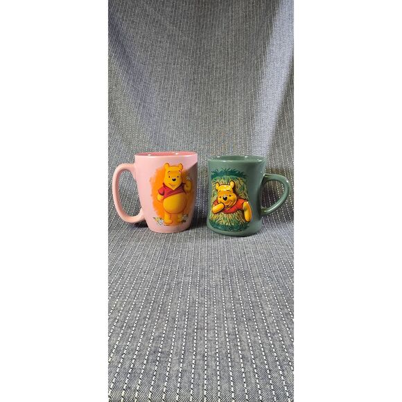 Set of 2 Disney Winnie the Pooh Mugs - Picture 1 of 9